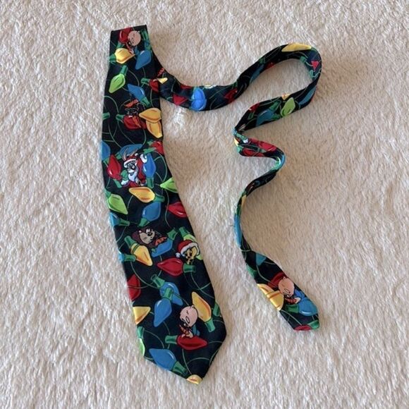 Looney tunes festive holiday tie - Picture 7 of 14